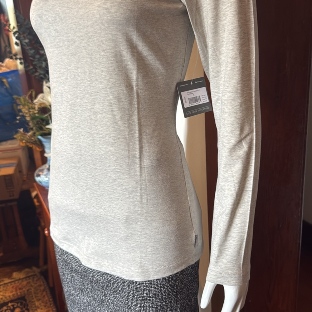 NWT Eddie Bauer size small Light Gray Turtleneck Long Sleeve Top - Picture 3 of 6